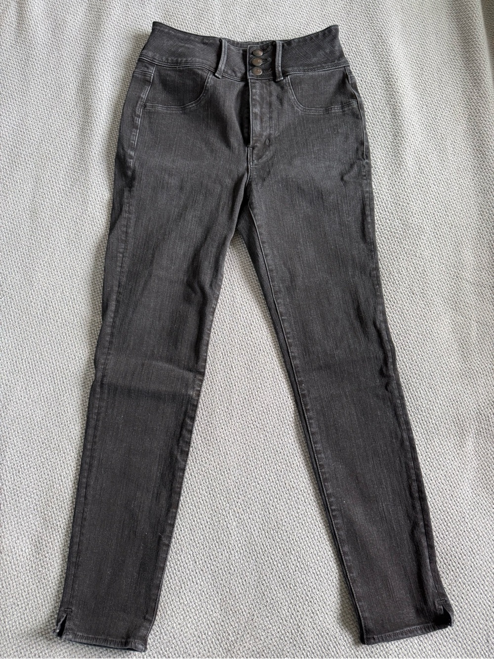 American Eagle Super High-Rise Black Women’s Jeggings